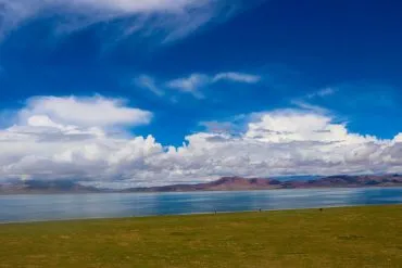Naqu the High-Altitude Gateway and Source of China's Great Rivers