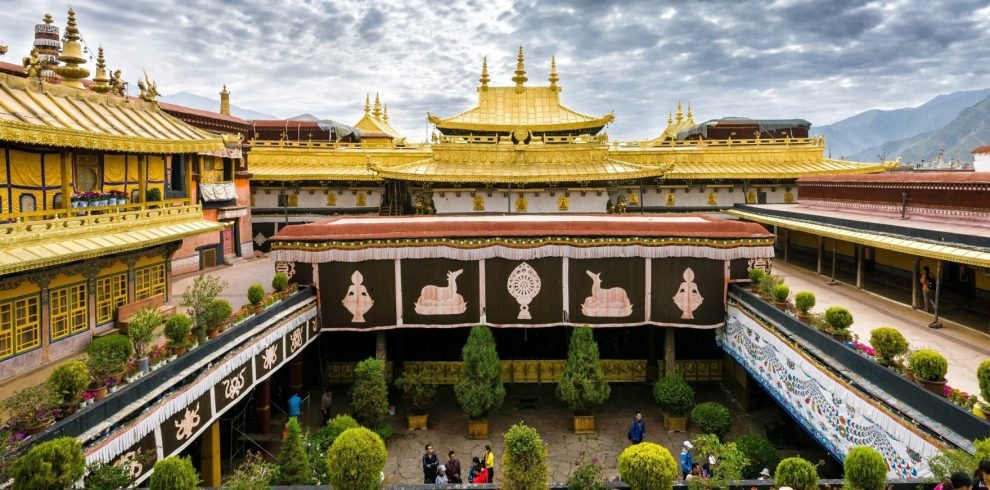3 Days World Cultural Heritage Honeymoon Tour