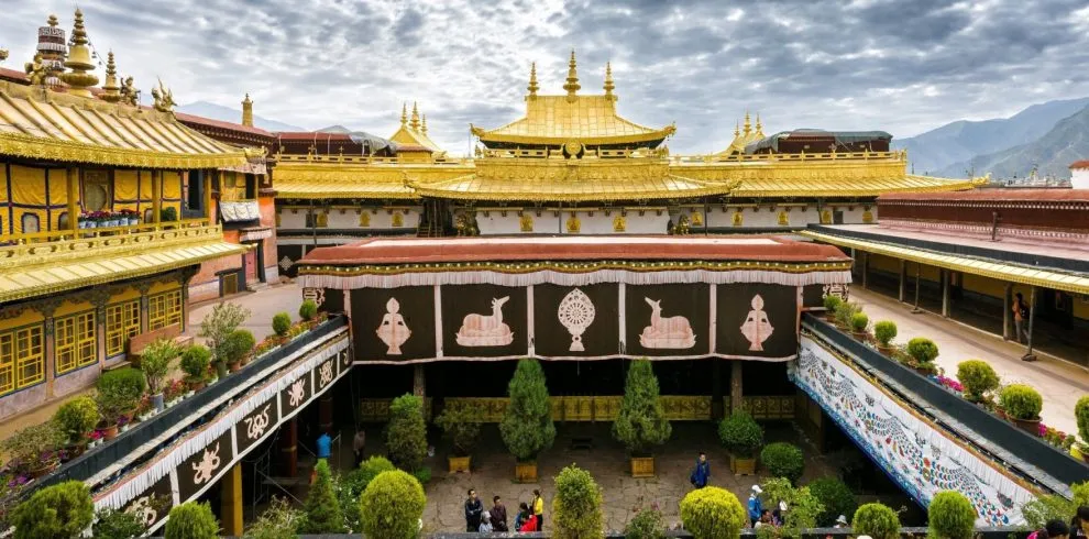 3 Days World Cultural Heritage Honeymoon Tour