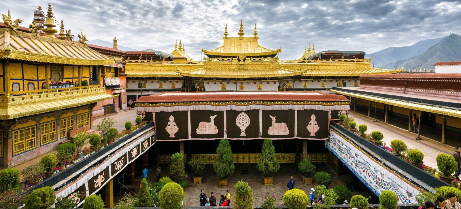 3 Days World Cultural Heritage Honeymoon Tour