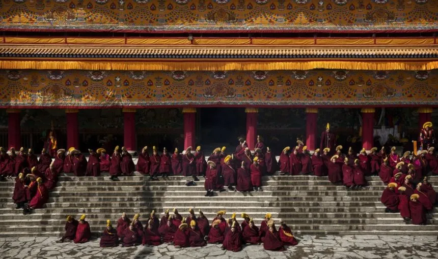 Visiting monasteries in Tibet