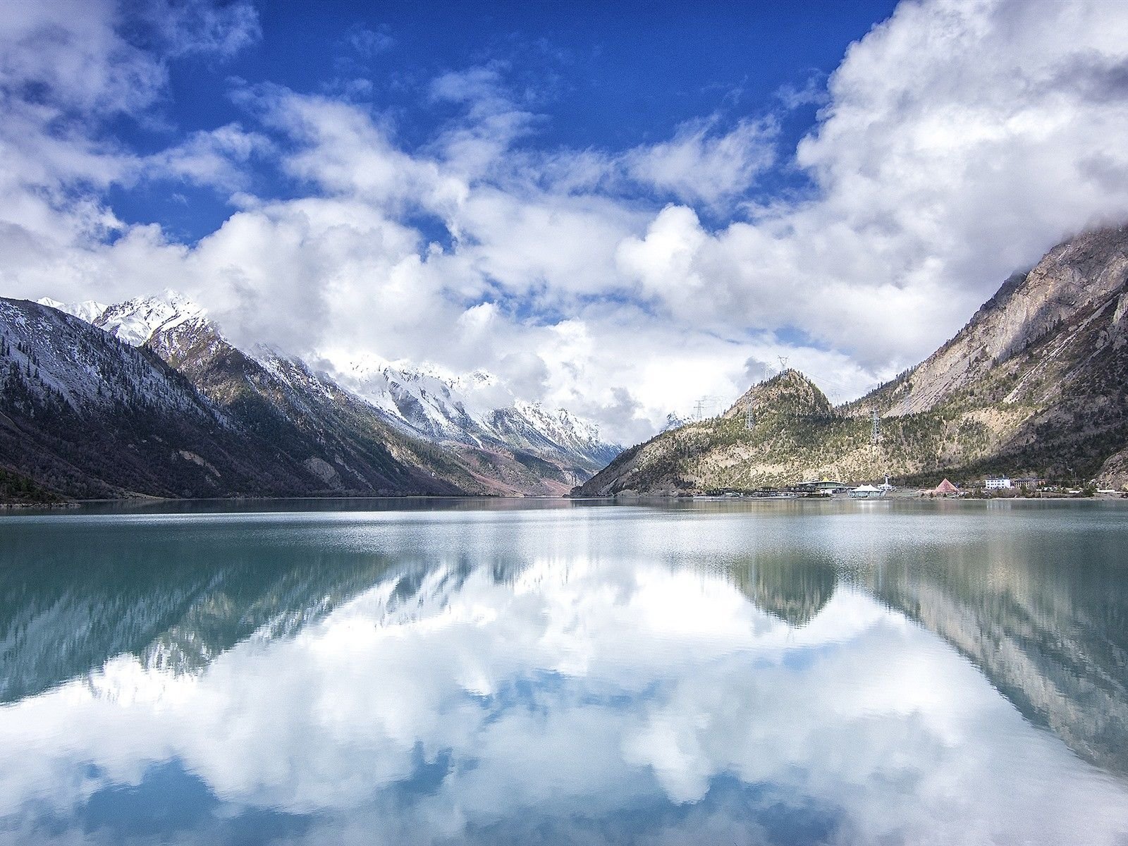 Tibet is on the Road 8 DaysTour