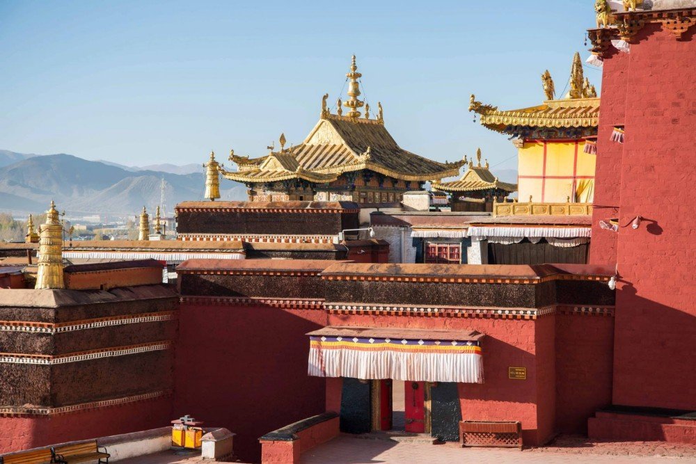 Golden rooftop of Tashi Lhunpo Monastery at sunset