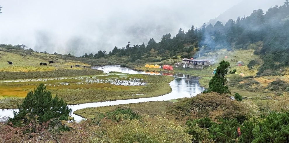 16 days Gama Valley Trekking Tour
