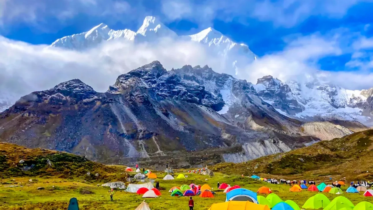 5 Things to Know About Tibetan Prayer Flags